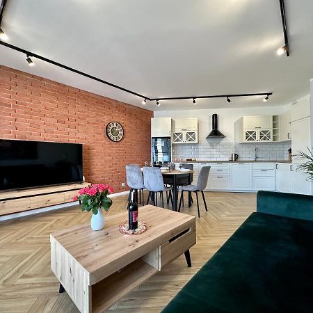 Apartament Ukiel No9 Z Prywatnym Dostepem Do Jeziora I Silownia Olsztyn  Kültér fotó